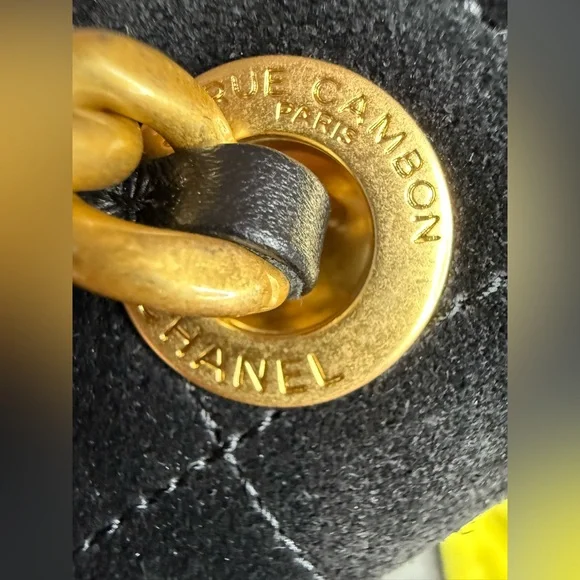 Chanel 25 Hobo Bag Medium Black Suede - Picture 13 of 16